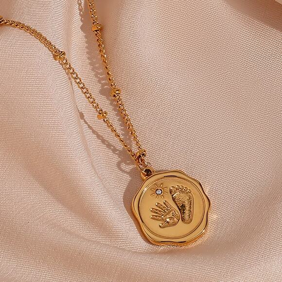 18K Gold Plated Baby Hand Foot Print Zircon Pendant Necklace Stainless Steel - Picture 5 of 8